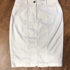 White denim skirt